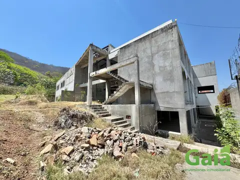 EDIFICIO LOS OLMOS al 400 ESQUINA LOS JUNCOS
