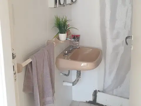 Depto Tipo Casa 2 ambientes con 1 baño