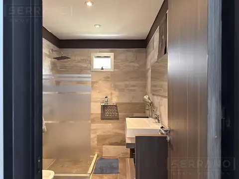 Casa 3 ambientes con 2 baños