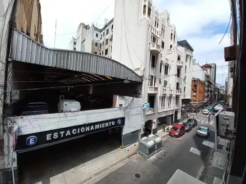 Departamento de 2 amb. - en venta Microcentro