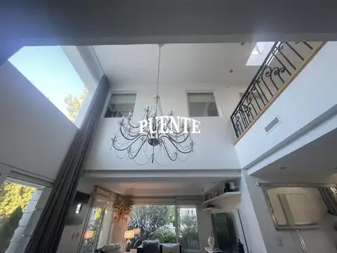 Casa 6 ambientes con 6 baños