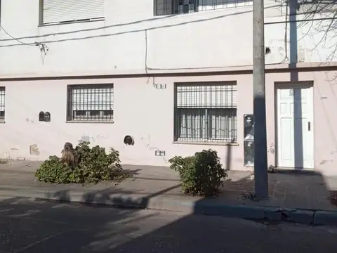 General Pinto e/ Leandro Alem y Almirante Brown