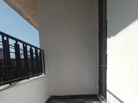 Depto Tipo Casa en Venta 60 años