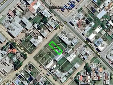 Terreno en Venta 33  mts Fondo