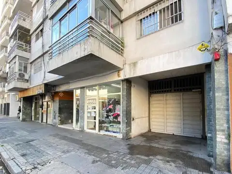 CIUFFOLI: Planta baja. Inversion. Cómodo acceso. En edificio