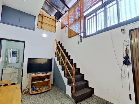 Depto Tipo Casa en Venta al Noroeste
