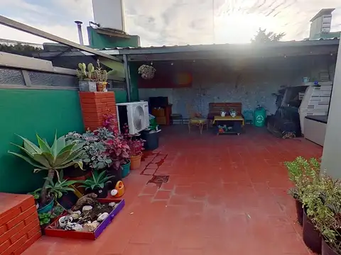 Depto Tipo Casa en Venta de 3 ambientes