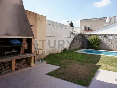 Casa en Venta en Lanús, USD 299.000