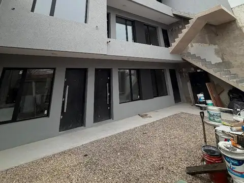 DePARTAMENTO 2 AMBIENTES A ESTRENAR CON PATIO