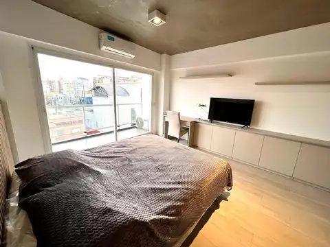 Teniente Juan Domingo Peron 4100, Piso 6