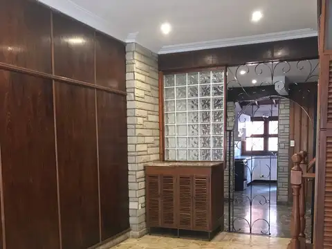 Casa en Alquiler de 3 dormitorios