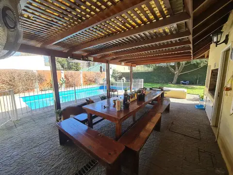 Casa en Alquiler de 3 dormitorios