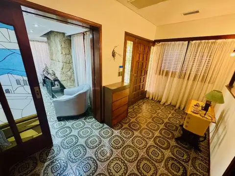 Casa 5 ambientes con 5 baños