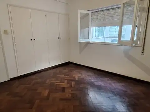 2 Dormitorios – 1º Piso por Escalera - 3 de Febrero 2429