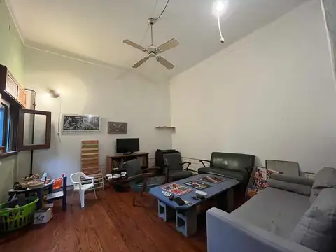 Depto Tipo Casa en Venta 60 años