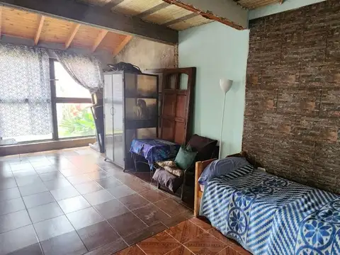 OPORTUNIDAD,DOS VIVIENDAS EN UN TERRENO - MERLO