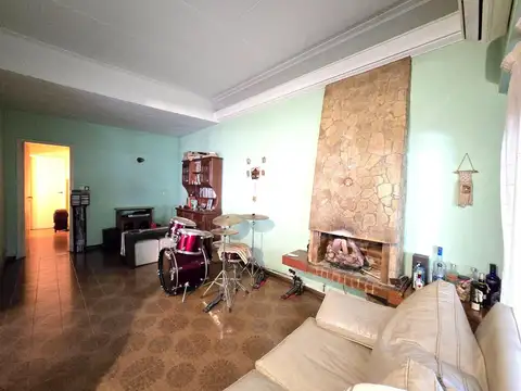 Casa en Venta en Villa Sarmiento, USD 160.000