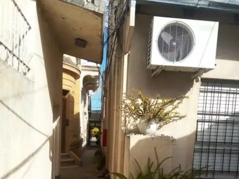 Depto Tipo Casa en Venta 60 años