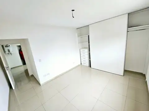 Departamento en Alquiler con 2 cocheras