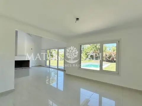 Casa 7 ambientes con 5 baños