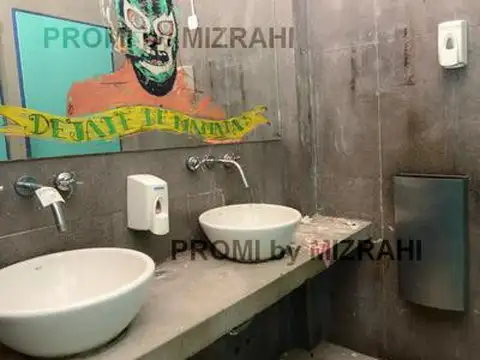 Local en Venta 40 años