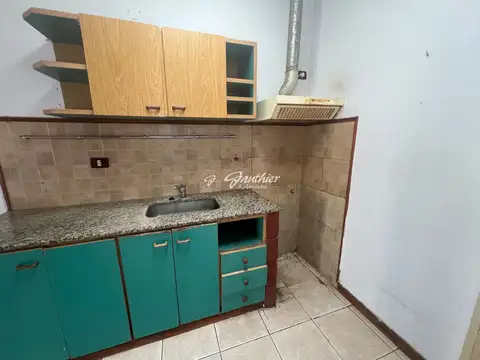 Casa 2 ambientes con 1 baño