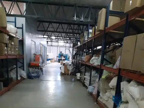 Excelente Nave Industrial en el Parque Industrial Canning I 2300 mts cub