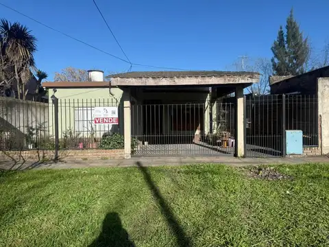 Venta de Casa 4 ambientes - San Vicente