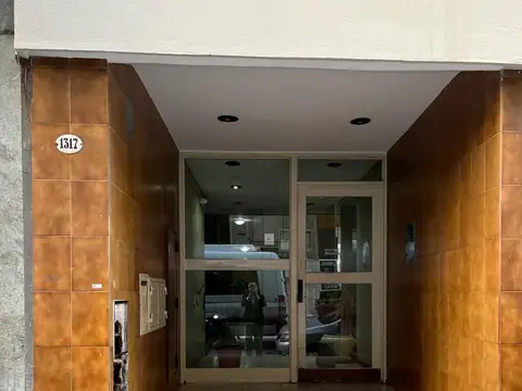 Avenida Rivadavia 1300