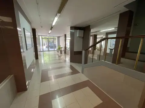 ALQUILER OFICINA CENTRO NEUQUEN - NO APTO VIVIENDA