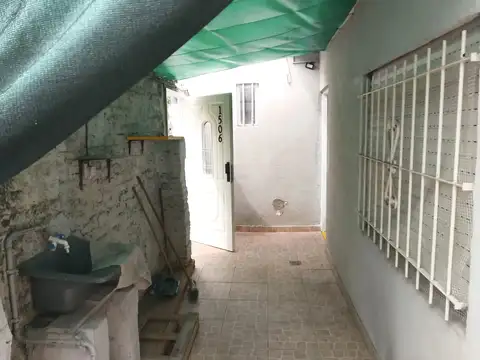 Depto Tipo Casa 2 ambientes con 1 baño
