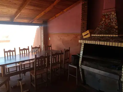 José Mármol 1700