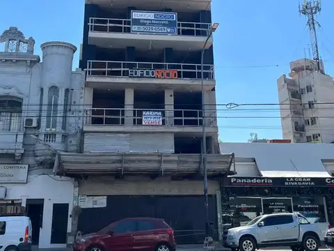 FLORESTA. AV. RIVADAVIA 8800