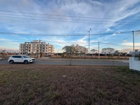VENTA TERRENO 260 M2. B° VALLE CERCANO