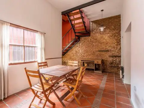 Casa 4 ambientes con 1 baño