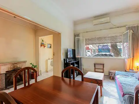 Venta PH 2 ambientes Villa del Parque con cochera