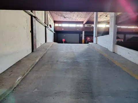 GARAY 400, Piso 1