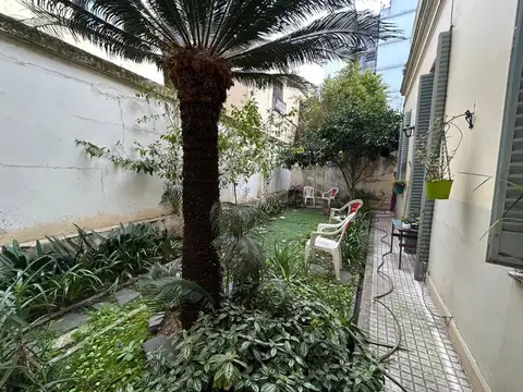 Depto Tipo Casa en Venta de 6 ambientes