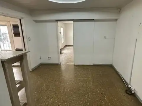 Depto Tipo Casa 6 ambientes con 1 baño