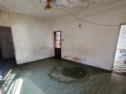 Depto Tipo Casa en Venta 50 años