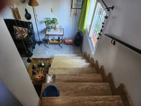 Casa 6 ambientes con 4 baños