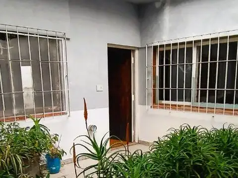 Depto Tipo Casa en Venta con 1 cocheras