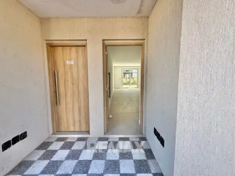 Departamento en Venta en La Lonja, USD 155.000