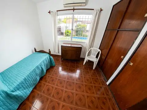 Casa 4 ambientes con 1 baño