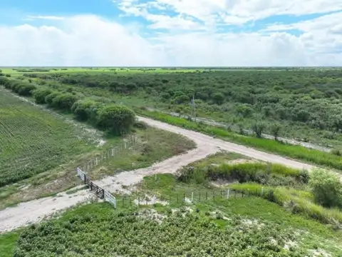 Campo en venta - 9.270.000Mts2 - Villa Minetti