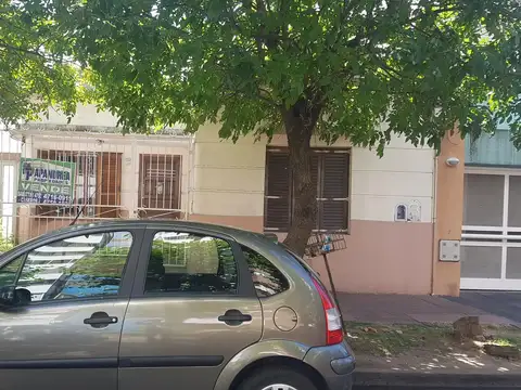 Caseros Casa de 3 Ambientes Lote de Terreno Ideal Constructor F: 7338