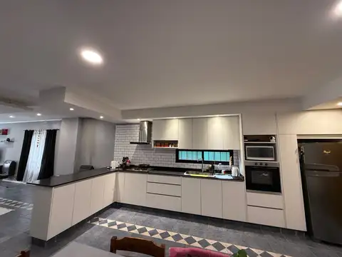 Jose G De Artigas 5212 6400