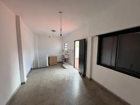 Depto Tipo Casa 4 ambientes con 3 baños