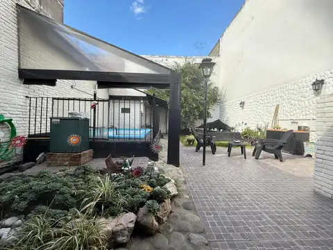 CASA LOTE PROPIO 260m2 - IDEAL VIVIENDA + TRABAJO!