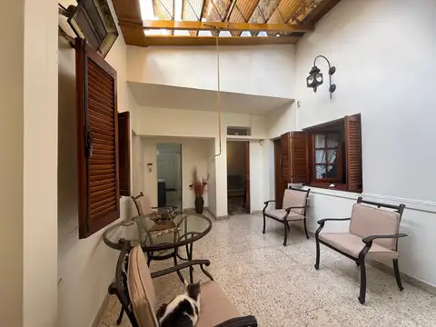 CASA LOTE PROPIO 260m2 - IDEAL VIVIENDA + TRABAJO!